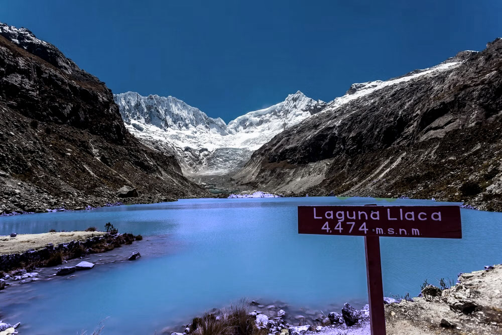 Quebrada y Laguna Llaca — cerca del Hotel Morales, Huaraz